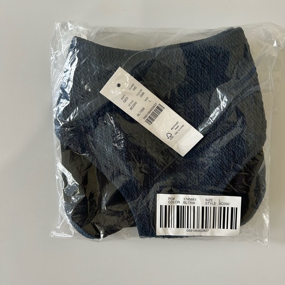 NWT J. Crew Navy Blue Textured Curved-waist Cheeky Bikini Bottom - Picture 6 of 6